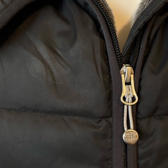 Eddie Bauer 650 Fill Power Goose Down
Puffer Vest Black Women’s Medium - Picture 9 of 14